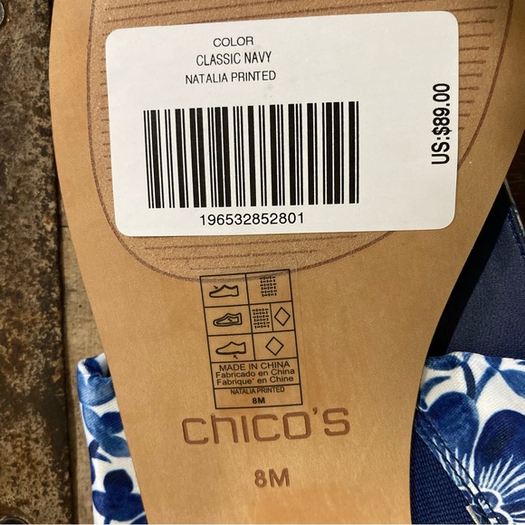 Chico's Blue Floral Thong Sandals Classic Navy/White Natalia Printed 8 NWOB - Picture 11 of 14